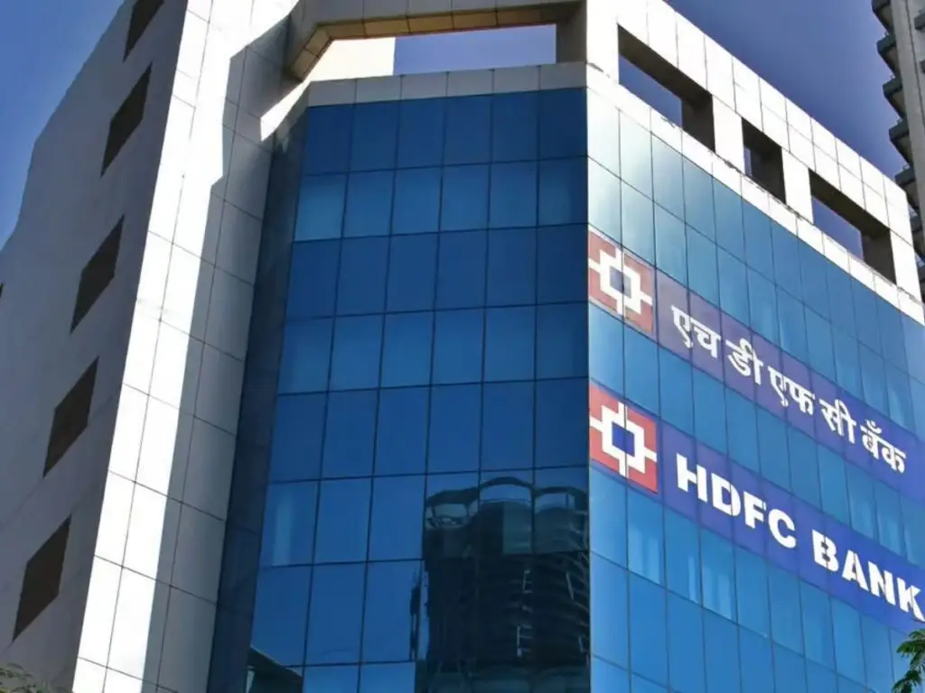 RBI Fines HDFC Bank ₹75 Lakh for KYC Lapses: What Customers Should Know